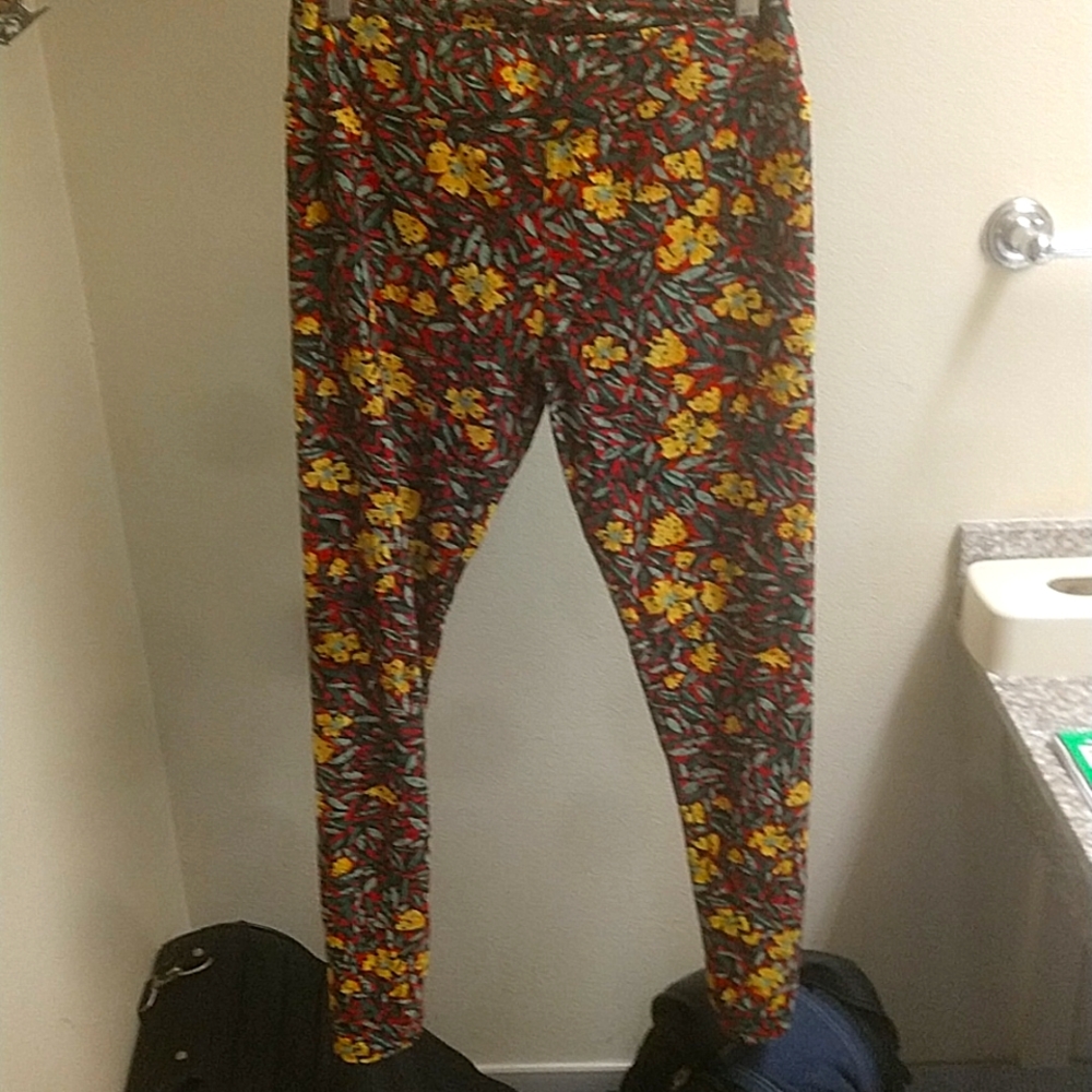 Lu Lu Larue leggings, size Tall and Curvy, great shape